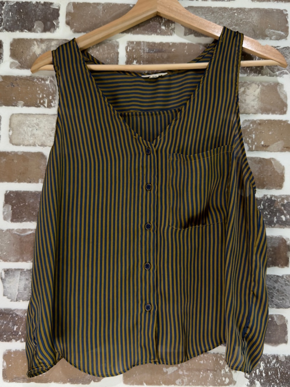 I LOVE H81 Sleeveless Button-Front Top in Olive & Blue Stripes Size M